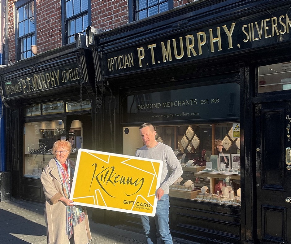 Murphy Jewellers: “As business owners, the card works on the Mastercard system and requires no additional equipment.”